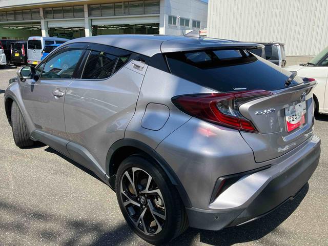 Ｃ－ＨＲ Ｇ－Ｔ　自社下取車／ナビ／バックカメラ／ＴＶ・ナビキット／前席シートヒーター／クルーズコントロール／オートエアコン／ＬＥＤヘッドライト／ＬＥＤフォグランプ／シーケンシャルウィンカー（3枚目）