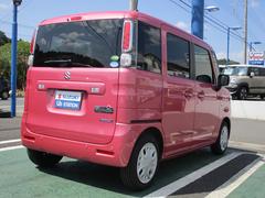 駐車が苦手な方にも運転しやすいサポート機能がついています。後方の見えないところの障害物に接近してぶつかりそうになると、車が警告音で危険を知らせてくれます。 6