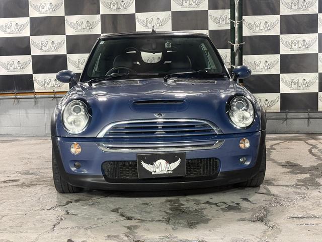 MINI  電動オープン レザーシート バックモニター 社外ナビ パワステ スーパーチャージャー 盗難防止システム(3枚目)