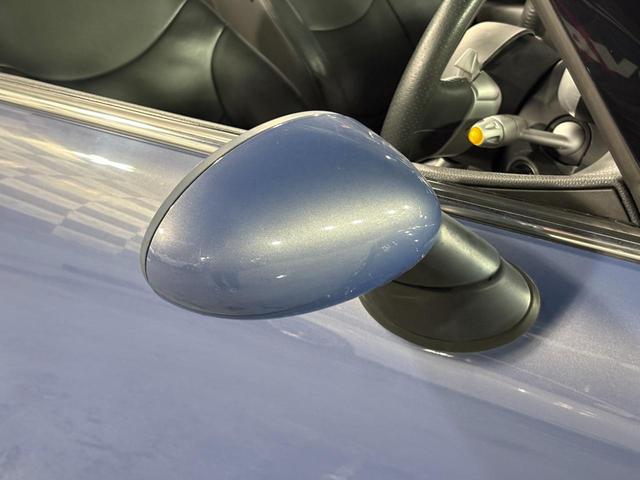 MINI  電動オープン レザーシート バックモニター 社外ナビ パワステ スーパーチャージャー 盗難防止システム(9枚目)