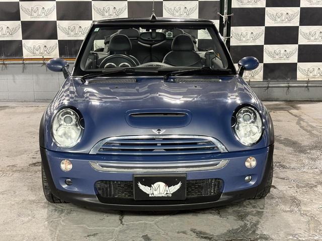 MINI  電動オープン レザーシート バックモニター 社外ナビ パワステ スーパーチャージャー 盗難防止システム(10枚目)