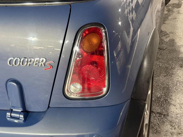 MINI  電動オープン レザーシート バックモニター 社外ナビ パワステ スーパーチャージャー 盗難防止システム(14枚目)