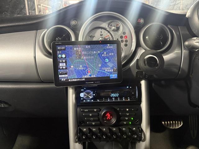 MINI  電動オープン レザーシート バックモニター 社外ナビ パワステ スーパーチャージャー 盗難防止システム(23枚目)