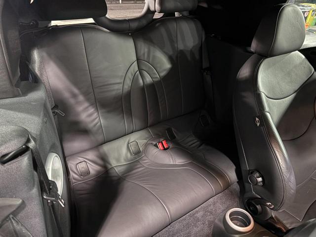 MINI  電動オープン レザーシート バックモニター 社外ナビ パワステ スーパーチャージャー 盗難防止システム(29枚目)