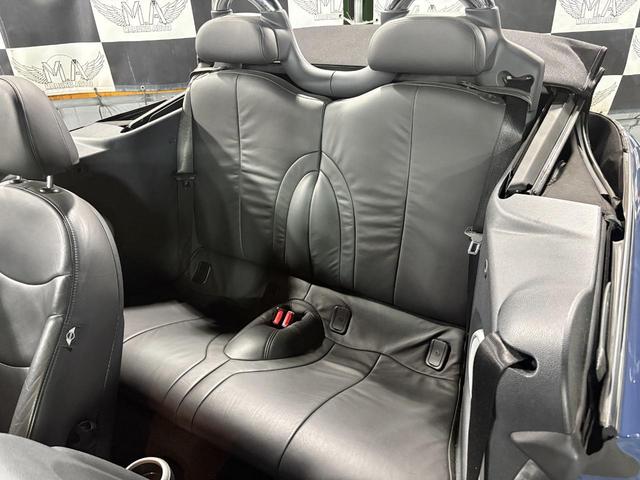 MINI  電動オープン レザーシート バックモニター 社外ナビ パワステ スーパーチャージャー 盗難防止システム(33枚目)