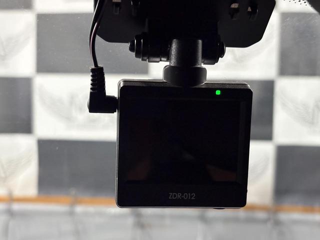 MINI  電動オープン レザーシート バックモニター 社外ナビ パワステ スーパーチャージャー 盗難防止システム(35枚目)