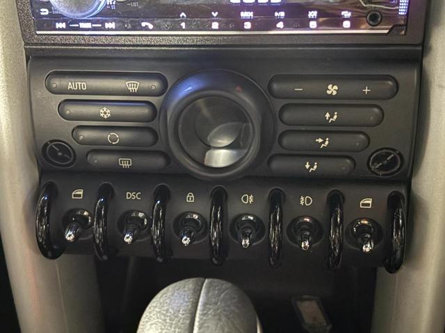 MINI  電動オープン レザーシート バックモニター 社外ナビ パワステ スーパーチャージャー 盗難防止システム(36枚目)