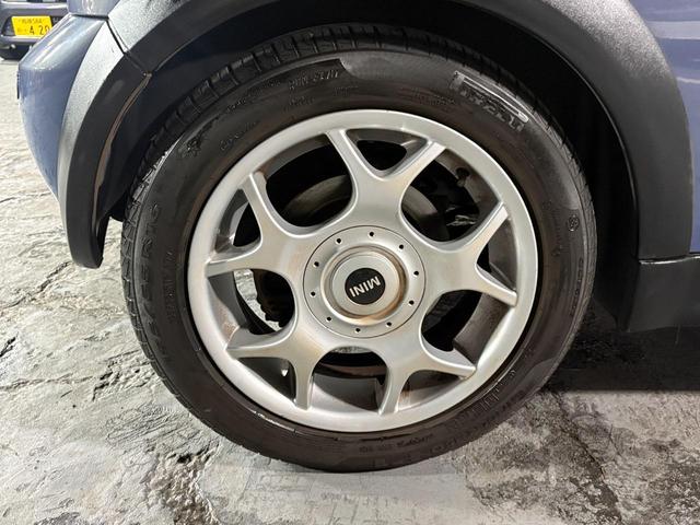 MINI  電動オープン レザーシート バックモニター 社外ナビ パワステ スーパーチャージャー 盗難防止システム(45枚目)