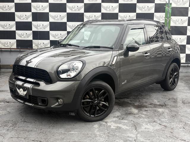 MINI クーパーS クロスオーバー オール4 黒革シート キーレスエントリー フルオートエアコン Wエアバック ESC パワーステアリング ABS アルミ サイドエアバッグ パワーウィンドウ エアバッグ(3枚目)