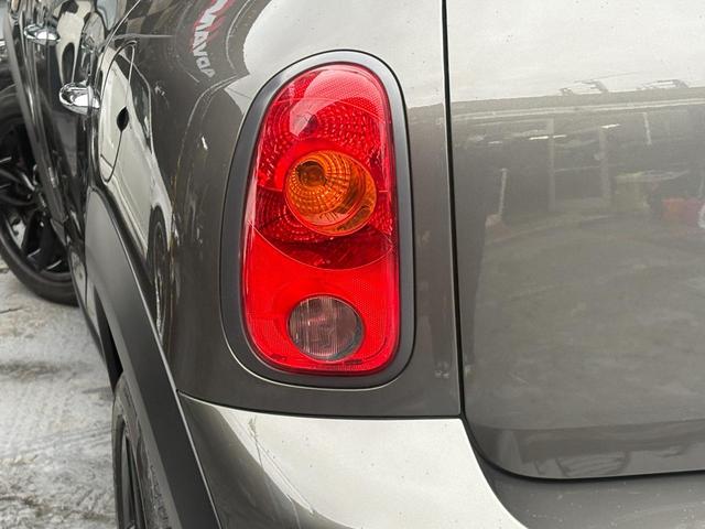 MINI クーパーS クロスオーバー オール4 黒革シート キーレスエントリー フルオートエアコン Wエアバック ESC パワーステアリング ABS アルミ サイドエアバッグ パワーウィンドウ エアバッグ(12枚目)