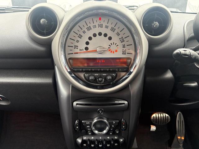 MINI クーパーS クロスオーバー オール4 黒革シート キーレスエントリー フルオートエアコン Wエアバック ESC パワーステアリング ABS アルミ サイドエアバッグ パワーウィンドウ エアバッグ(42枚目)