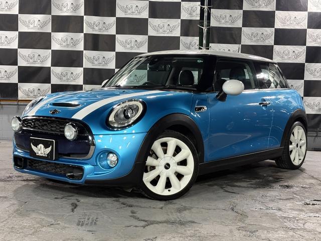 ＭＩＮＩ クーパーＳＤ　ナビ　オートクルーズコントロール　オートマチックハイビーム　アルミホイール　スマートキー　アイドリングストップ　ＡＴ　ＡＢＳ　ＥＳＣ　エアコン　パワーステアリング　パワーウィンドウ　運転席エアバッグ（5枚目）