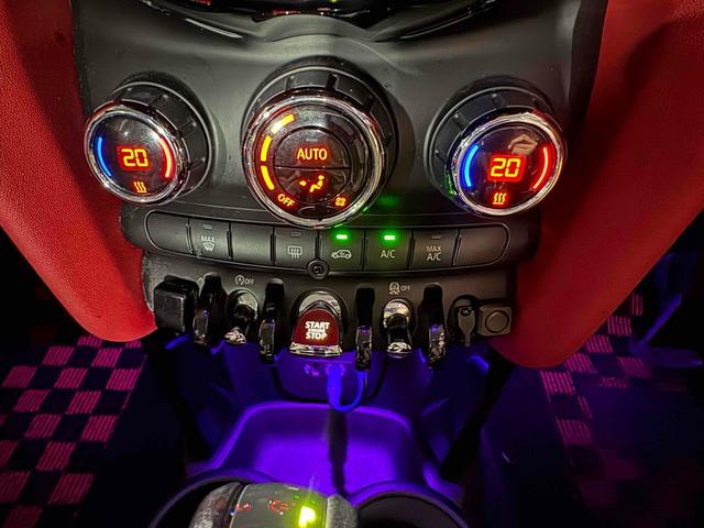 ＭＩＮＩ クーパーＳＤ　ナビ　オートクルーズコントロール　オートマチックハイビーム　アルミホイール　スマートキー　アイドリングストップ　ＡＴ　ＡＢＳ　ＥＳＣ　エアコン　パワーステアリング　パワーウィンドウ　運転席エアバッグ（20枚目）