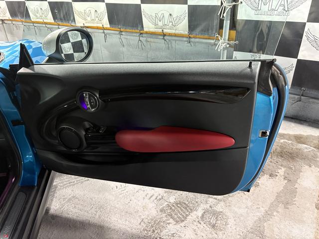 ＭＩＮＩ クーパーＳＤ　ナビ　オートクルーズコントロール　オートマチックハイビーム　アルミホイール　スマートキー　アイドリングストップ　ＡＴ　ＡＢＳ　ＥＳＣ　エアコン　パワーステアリング　パワーウィンドウ　運転席エアバッグ（29枚目）