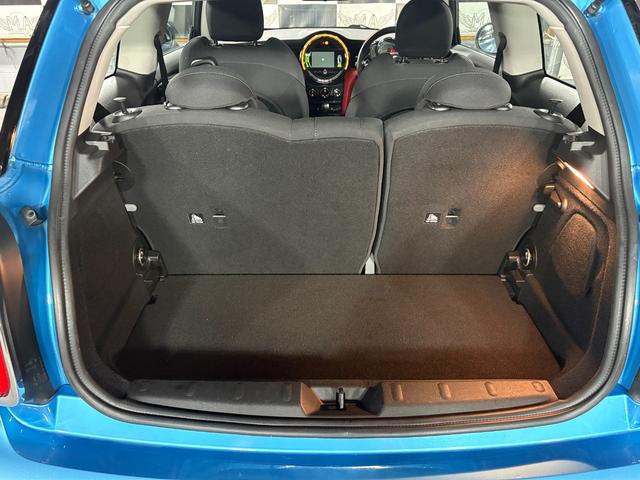 ＭＩＮＩ クーパーＳＤ　ナビ　オートクルーズコントロール　オートマチックハイビーム　アルミホイール　スマートキー　アイドリングストップ　ＡＴ　ＡＢＳ　ＥＳＣ　エアコン　パワーステアリング　パワーウィンドウ　運転席エアバッグ（51枚目）