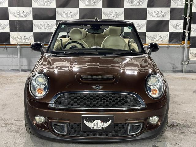 ＭＩＮＩ クーパーＳ　コンバーチブル　オープンカー　バックカメラ　ナビ　ＴＶ　オートライト　ＨＩＤ　ＡＴ　電動格納ミラー　シートヒーター　アルミホイール　ＡＢＳ　ＣＤ　ＵＳＢ　ミュージックプレイヤー接続可　Ｂｌｕｅｔｏｏｔｈ　エアコン（13枚目）