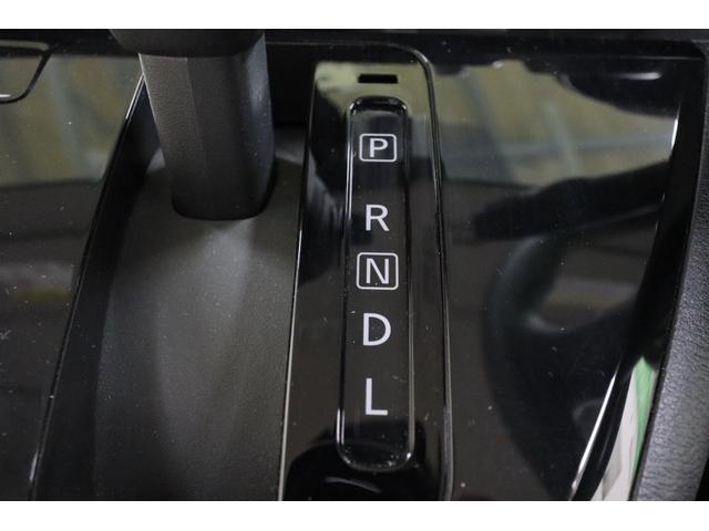 デイズ Ｘ　ＥＴＣ　全周囲カメラ　クリアランスソナー　衝突被害軽減システム　オートライト　スマートキー　アイドリングストップ　ベンチシート　ＣＶＴ　盗難防止システム　ＡＢＳ　ＥＳＣ　アルミホイール　衝突安全ボディ（6枚目）