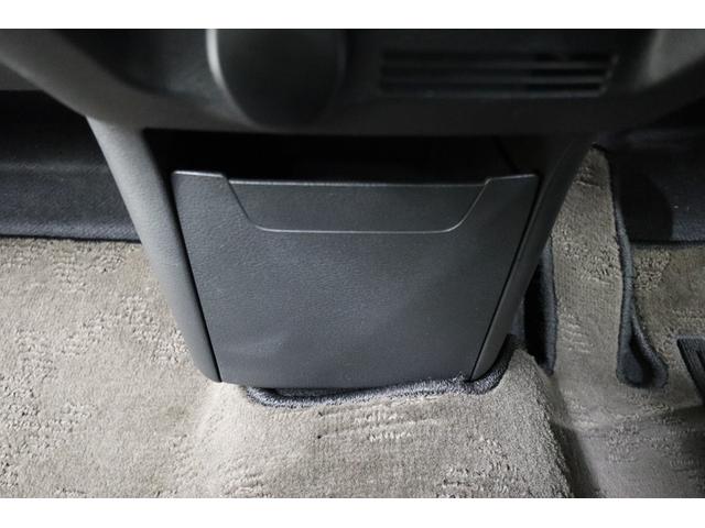 デイズ Ｘ　ＥＴＣ　全周囲カメラ　クリアランスソナー　衝突被害軽減システム　オートライト　スマートキー　アイドリングストップ　ベンチシート　ＣＶＴ　盗難防止システム　ＡＢＳ　ＥＳＣ　アルミホイール　衝突安全ボディ（7枚目）