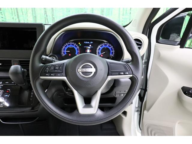 デイズ X バックカメラ クリアランスソナー 衝突被害軽減システム オートライト スマートキー アイドリングストップ 電動格納ミラー ベンチシート CVT 盗難防止システム ABS ESC USB アルミホイール(3枚目)