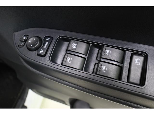 タント X バックカメラ 両側スライド・片側電動 クリアランスソナー 衝突被害軽減システム オートライト LEDヘッドランプ スマートキー アイドリングストップ 電動格納ミラー シートヒーター ベンチシート(11枚目)