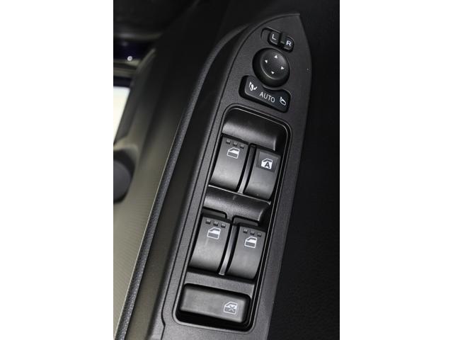 タント カスタムRS 両側電動スライドドア クリアランスソナー 衝突被害軽減システム オートライト LEDヘッドランプ スマートキー アイドリングストップ 電動格納ミラー シートヒーター ベンチシート CVT(11枚目)