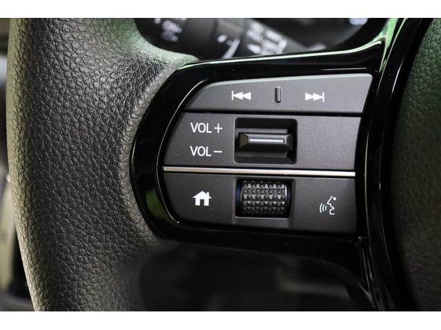 Ｎ－ＢＯＸカスタム ベースグレード　両側スライド・片側電動　クリアランスソナー　オートクルーズコントロール　レーンアシスト　衝突被害軽減システム　オートライト　ＬＥＤヘッドランプ　スマートキー　アイドリングストップ　電動格納ミラー（10枚目）