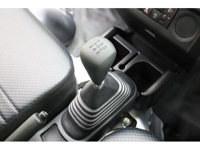 ハイゼットトラック スタンダード　農用スペシャル　４ＷＤ　軽トラック　三方開　ＭＴ　衝突被害軽減システム　クリアランスソナー　アイドリングストップ　オートライト　ＥＳＣ　エアコン　運転席エアバッグ（10枚目）