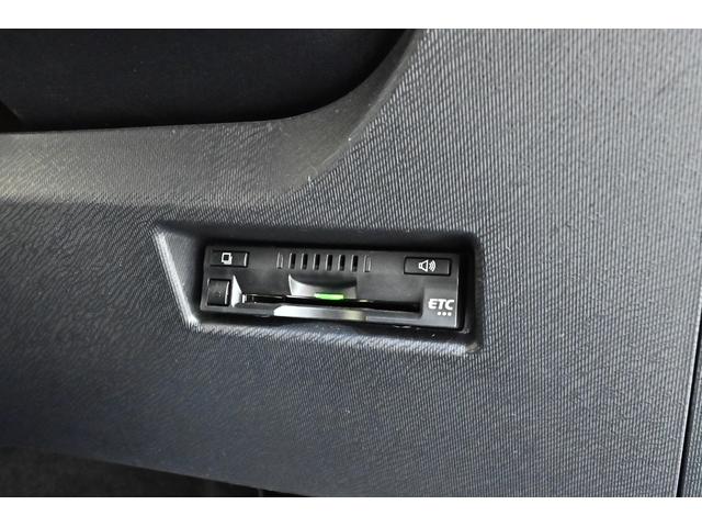 アクア Sスタイルブラック ドライブレコーダー ETC ナビ クリアランスソナー レーンアシスト 衝突被害軽減システム オートマチックハイビーム オートライト スマートキー アイドリングストップ 電動格納ミラー CVT(10枚目)