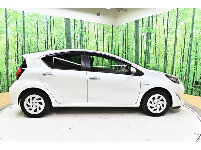 アクア Sスタイルブラック ドライブレコーダー ETC ナビ クリアランスソナー レーンアシスト 衝突被害軽減システム オートマチックハイビーム オートライト スマートキー アイドリングストップ 電動格納ミラー CVT(14枚目)