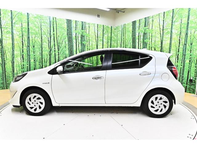 アクア Sスタイルブラック ドライブレコーダー ETC ナビ クリアランスソナー レーンアシスト 衝突被害軽減システム オートマチックハイビーム オートライト スマートキー アイドリングストップ 電動格納ミラー CVT(18枚目)