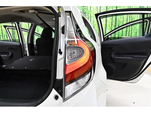 アクア Sスタイルブラック ドライブレコーダー ETC ナビ クリアランスソナー レーンアシスト 衝突被害軽減システム オートマチックハイビーム オートライト スマートキー アイドリングストップ 電動格納ミラー CVT(29枚目)