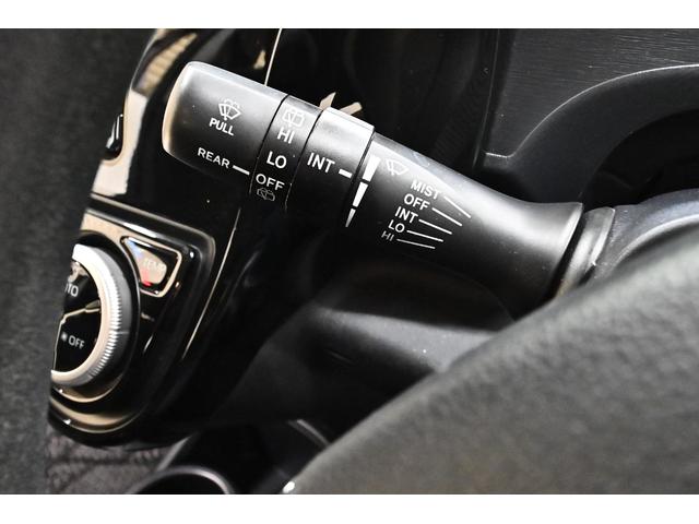 アクア Sスタイルブラック ドライブレコーダー ETC ナビ クリアランスソナー レーンアシスト 衝突被害軽減システム オートマチックハイビーム オートライト スマートキー アイドリングストップ 電動格納ミラー CVT(45枚目)