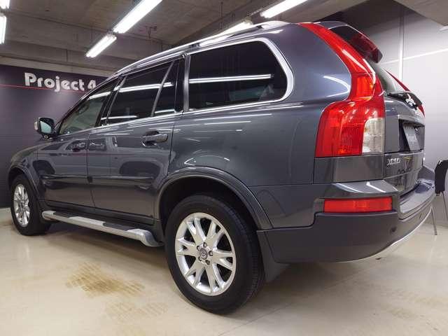 XC90 3.2 SE AWD 2008年モデル 前後パークシステム BLIS レザーシート アクティブキセノンライト 前後フォグランプ 18インチアルミホイール ランニングボード カロッツェリアサイバーナビ バックカメラ 禁煙車(20枚目)