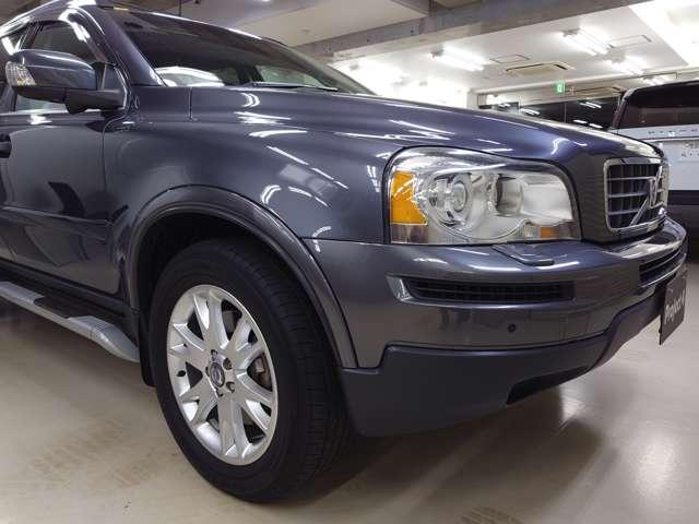 XC90 3.2 SE AWD 2008年モデル 前後パークシステム BLIS レザーシート アクティブキセノンライト 前後フォグランプ 18インチアルミホイール ランニングボード カロッツェリアサイバーナビ バックカメラ 禁煙車(22枚目)