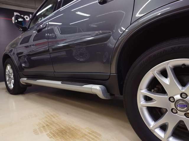 XC90 3.2 SE AWD 2008年モデル 前後パークシステム BLIS レザーシート アクティブキセノンライト 前後フォグランプ 18インチアルミホイール ランニングボード カロッツェリアサイバーナビ バックカメラ 禁煙車(28枚目)