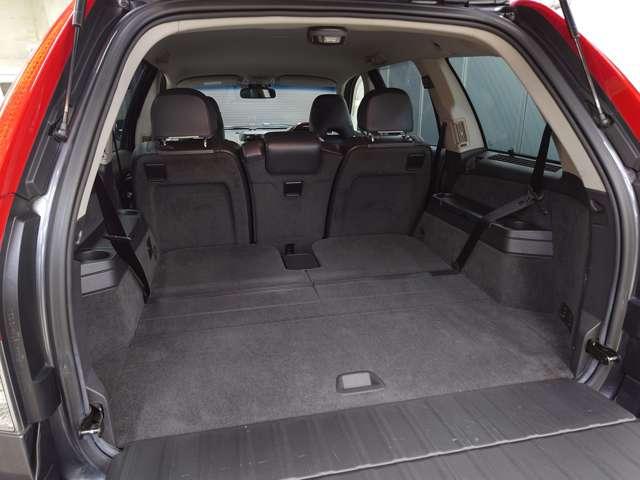 XC90 3.2 SE AWD 2008年モデル 前後パークシステム BLIS レザーシート アクティブキセノンライト 前後フォグランプ 18インチアルミホイール ランニングボード カロッツェリアサイバーナビ バックカメラ 禁煙車(31枚目)