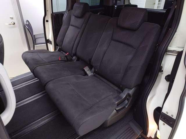 ステップワゴンスパーダ Z ナビTV フリップダウンモニター Bカメラ 両側電動スライドドア キセノンヘッドライト コーナーリングランプ付きフォグランプ アクセサリーランプ内蔵フロントグリル オートエアコン パドルシフト ETC(14枚目)