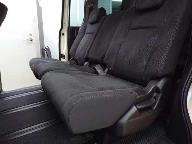 ステップワゴンスパーダ Z ナビTV フリップダウンモニター Bカメラ 両側電動スライドドア キセノンヘッドライト コーナーリングランプ付きフォグランプ アクセサリーランプ内蔵フロントグリル オートエアコン パドルシフト ETC(47枚目)