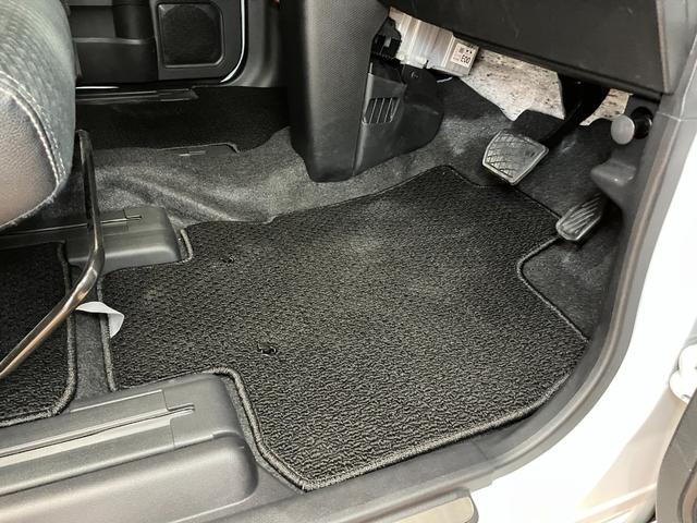 タント カスタムRS サポカーSワイド適合 ドラレコ ミラクルオープンドア 両側オートスライドドア 後席モニター 電動パーキングブレーキ パノラマモニター対応 シートヒーター コーナーセンサー USB接続端子 ETC(27枚目)