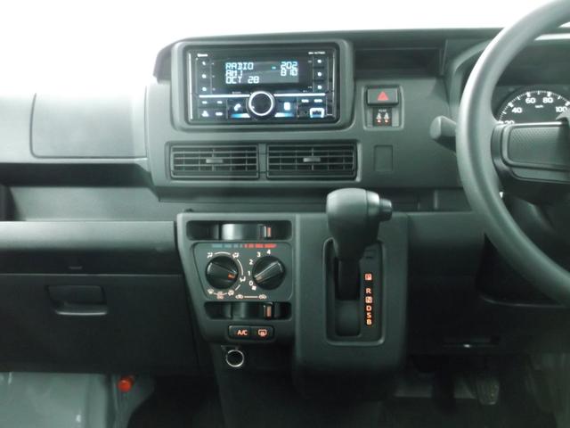 ハイゼットカーゴ DX サポカーSワイド適合 ラジオ エアコン アクセサリーソケット コーナーセンサー アイドリングストップ 光軸調整ダイヤル 横滑り防止機能 誤発進抑制機能 パワーウインドウ キーレス(13枚目)