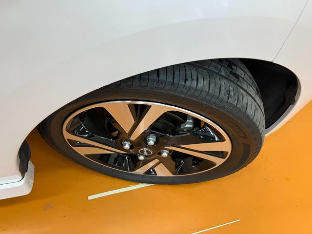 デイズ ハイウェイスター Gターボプロパイロットエディション 衝突被害軽減ブレーキシステム ドラレコ アラウンドビューモニター クルーズコントロール ステアリングスイッチ 電動パーキングブレーキ USB接続端子 Pスタート ETC インナーカメラ SOSスイッチ(30枚目)