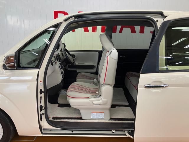 ����ȑ��̃h�A���傫���J���̂Ō�Ȃ̕������~�肵�₷���ł��B