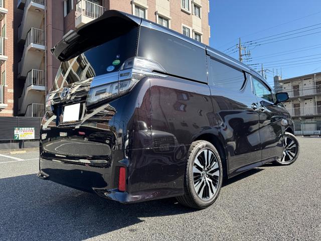 ヴェルファイア ２．５Ｚ　Ｇエディション　純正１０インチフルセグナビ／Ｂｌｕｅｔｏｏｔｈ／バックカメラ／サンルーフ／衝突被害軽減システム／３眼ＬＥＤヘッドランプ／両側電動スライドドア／パワーバックドア／セーフティセンス／ベンチレーションシート（8枚目）