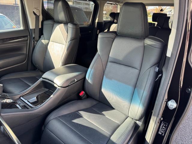 ヴェルファイア ２．５Ｚ　Ｇエディション　純正１０インチフルセグナビ／Ｂｌｕｅｔｏｏｔｈ／バックカメラ／サンルーフ／衝突被害軽減システム／３眼ＬＥＤヘッドランプ／両側電動スライドドア／パワーバックドア／セーフティセンス／ベンチレーションシート（10枚目）