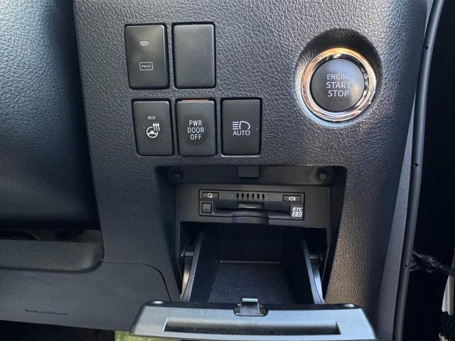 ヴェルファイア ２．５Ｚ　Ｇエディション　純正１０インチフルセグナビ／Ｂｌｕｅｔｏｏｔｈ／バックカメラ／サンルーフ／衝突被害軽減システム／３眼ＬＥＤヘッドランプ／両側電動スライドドア／パワーバックドア／セーフティセンス／ベンチレーションシート（61枚目）