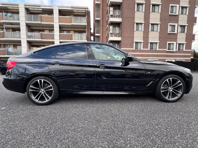 3シリーズ 320d xDrive グランツーリスモ Mスポーツ 純正ナビ/純正19インチアルミホイール/レザーシート/シートヒート/クルーズコントロール(4枚目)