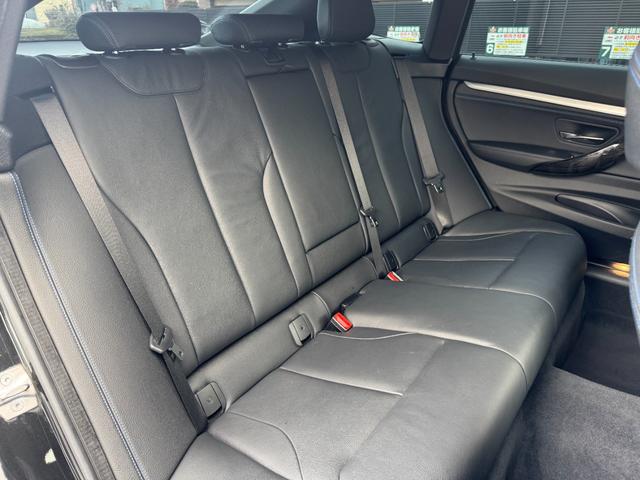 3シリーズ 320d xDrive グランツーリスモ Mスポーツ 純正ナビ/純正19インチアルミホイール/レザーシート/シートヒート/クルーズコントロール(11枚目)