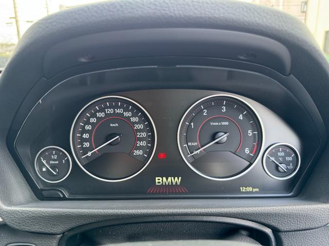 3シリーズ 320d xDrive グランツーリスモ Mスポーツ 純正ナビ/純正19インチアルミホイール/レザーシート/シートヒート/クルーズコントロール(16枚目)