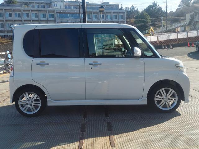 タント カスタムＲＳ　走行４９，０００キロ　ヘッドライト　フォグランプＬＥＤ交換済　社外１０．１インチナビ　デジタルインナーミラー　ＥＴＣ２．０（8枚目）