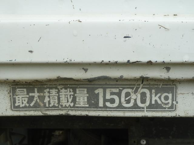 タイタンダッシュ 　１．５ｔ平　総重量３０９５ｋｇ　ＡＭ／ＦＭチューナー　バイザー　ＥＴＣ　オートマ（13枚目）